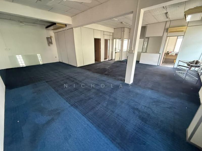 Shop / Office for Rent in Taman Taiping (Ipoh) - Nicholas Lee - Interior - PropertyGuru.com.my