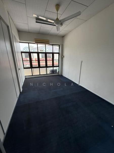 Shop / Office for Rent in Taman Taiping (Ipoh) - Nicholas Lee - Interior - PropertyGuru.com.my