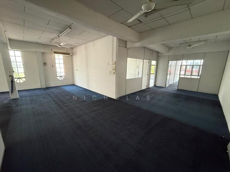 Shop / Office for Rent in Taman Taiping (Ipoh) - Nicholas Lee - Interior - PropertyGuru.com.my