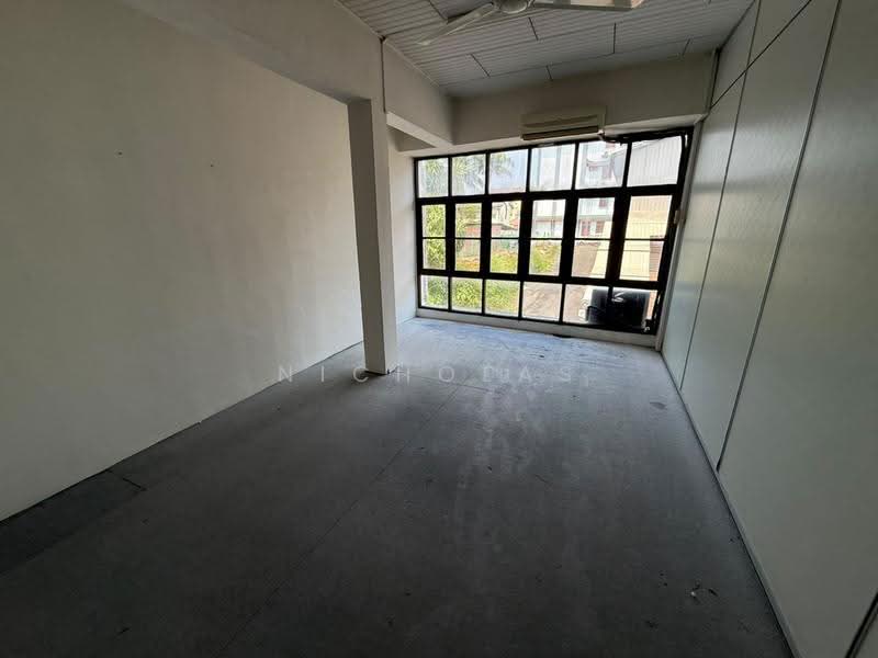 Shop / Office for Rent in Taman Taiping (Ipoh) - Nicholas Lee - Interior - PropertyGuru.com.my