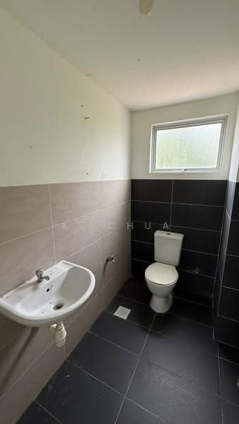 Kedai untuk Dijual di Iskandar Puteri (Nusajaya) (Johor) - XZ CHUA - Bathroom - PropertyGuru.com.my