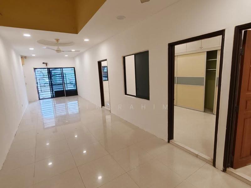 Rumah Teres 1-Tingkat untuk Dijual di Taman Sri Serdang (Seri Kembangan) - AimiRahim Hartanah - PropertyGuru.com.my