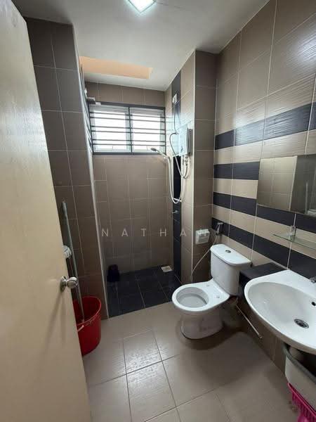 2-storey Terraced House for Sale in Austin (Johor Bahru) - Nathan Chan - Bathroom - PropertyGuru.com.my