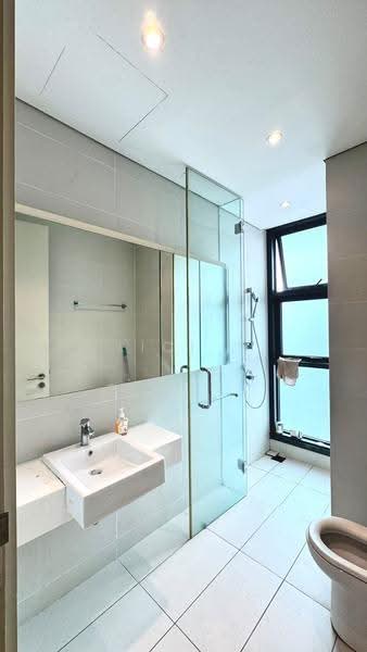 Kediaman Servis untuk Disewa di Vogue Suites One - LiQi . - Bathroom - PropertyGuru.com.my
