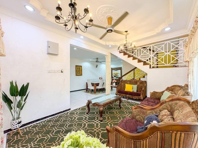 2-storey Terraced House for Sale in Seksyen 4 (Bangi) - BILYA ARIFF - Living Room - PropertyGuru.com.my