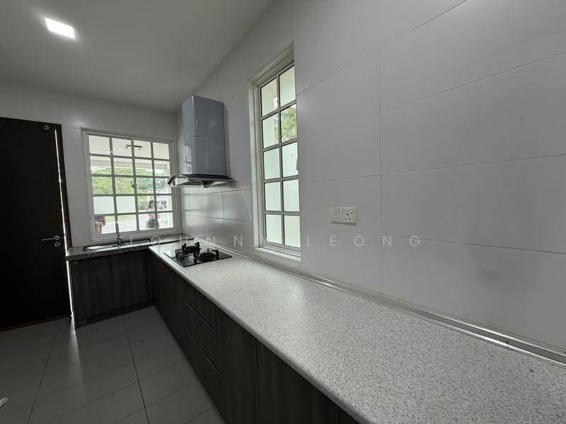2.5-storey Terraced House for Sale in Setia Eco Glades (Cyberjaya) - Johnny Leong - Kitchen - PropertyGuru.com.my