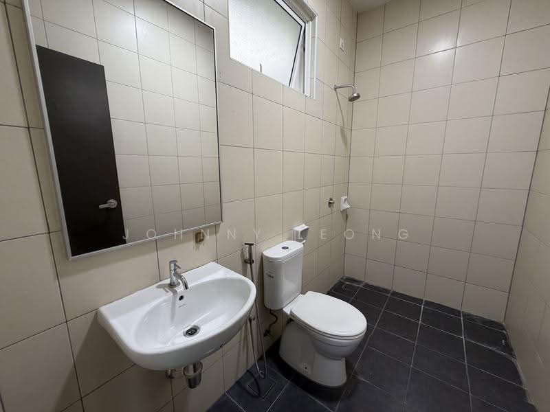 2.5-storey Terraced House for Sale in Setia Eco Glades (Cyberjaya) - Johnny Leong - Bathroom - PropertyGuru.com.my