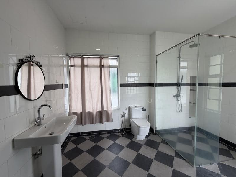 2.5-storey Terraced House for Sale in Setia Eco Glades (Cyberjaya) - Johnny Leong - Bathroom - PropertyGuru.com.my