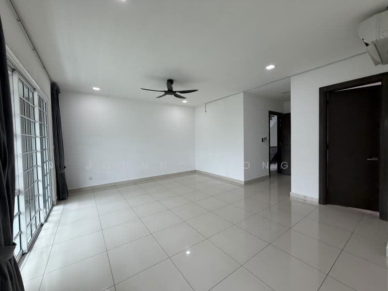2.5-storey Terraced House for Sale in Setia Eco Glades (Cyberjaya) - Johnny Leong - Living Room - PropertyGuru.com.my