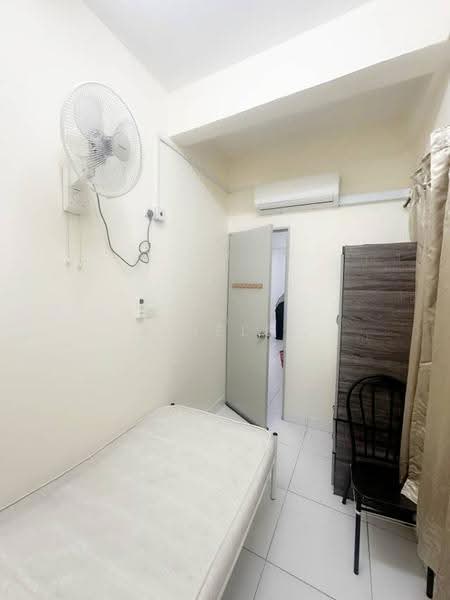 Kondominium untuk Disewa di Elit Heights @ Bayan City - Jinelle Ong - Bedroom - PropertyGuru.com.my