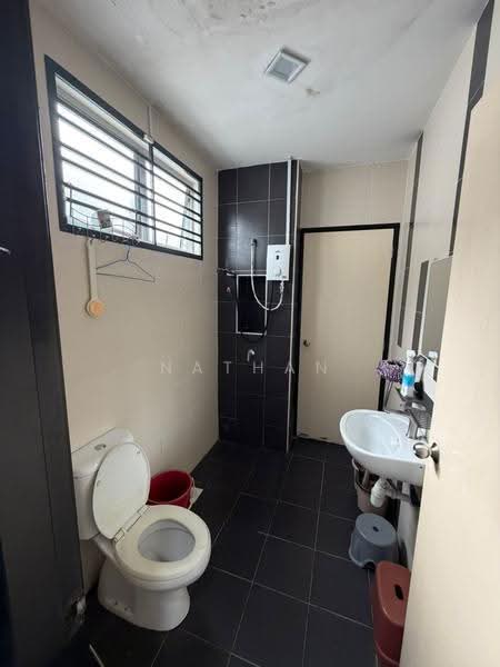 2-storey Terraced House for Sale in Johor Bahru (Johor) - Nathan Chan - Bathroom - PropertyGuru.com.my