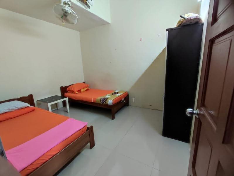 1-storey Terraced House for Sale in Kuantan (Pahang) - Izzat Azman - Bedroom - PropertyGuru.com.my