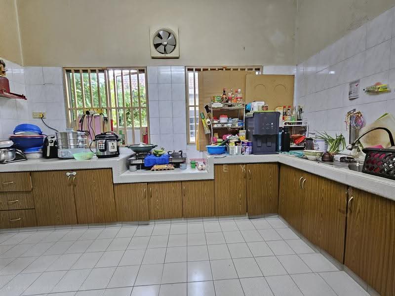 2-storey Terraced House for Sale in Taman Bukit Permai (Ampang) - Jeffrey Ooi - Kitchen - PropertyGuru.com.my