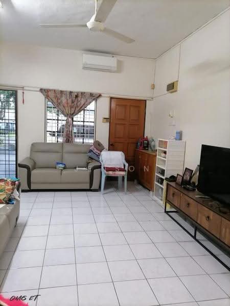 Rumah Teres untuk Dijual di Taman Bayu Perdana (Klang) - Jenson Low - Living Room - PropertyGuru.com.my