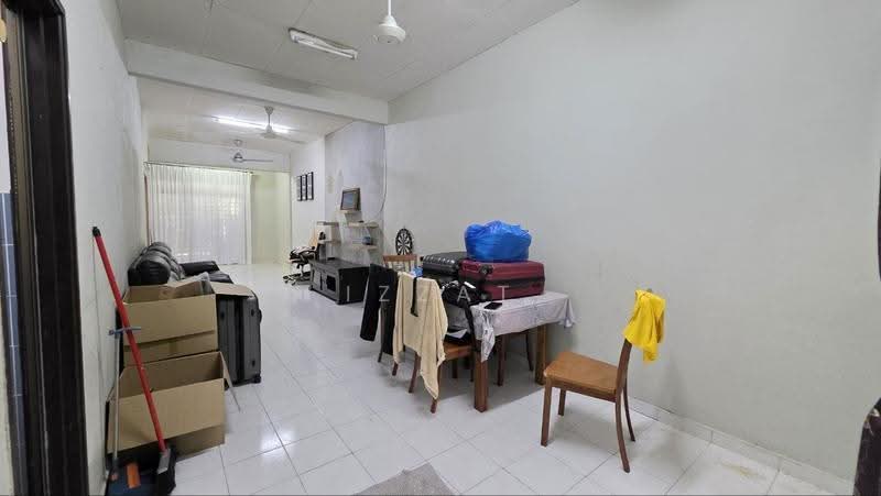 1-storey Terraced House for Sale in Taman Seri Mahkota Aman (Kuantan) - Izzat Azman - Living Room - PropertyGuru.com.my
