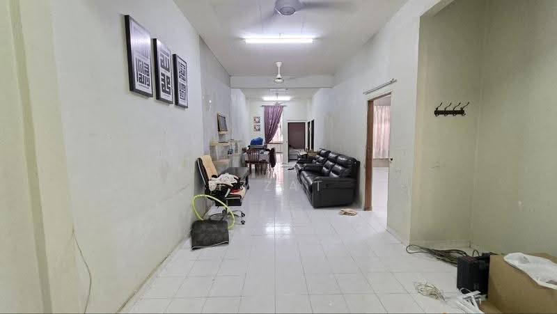 1-storey Terraced House for Sale in Taman Seri Mahkota Aman (Kuantan) - Izzat Azman - Living Room - PropertyGuru.com.my