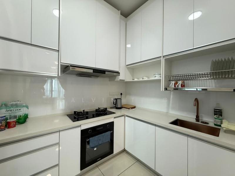 Condominium for Sale at Queens Residences Q2 @ Queens Waterfront - Calvin Teng - Kitchen - PropertyGuru.com.my
