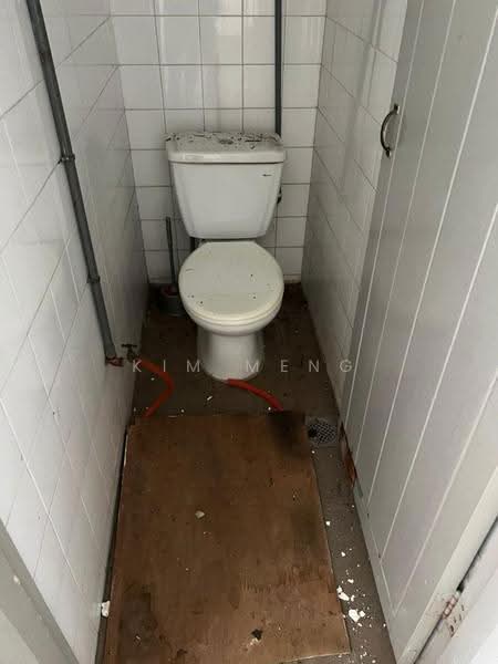 Rumah Teres untuk Dijual di Taman Kok Lian (Jalan Kuching) - Kim Meng Lew - Bathroom - PropertyGuru.com.my