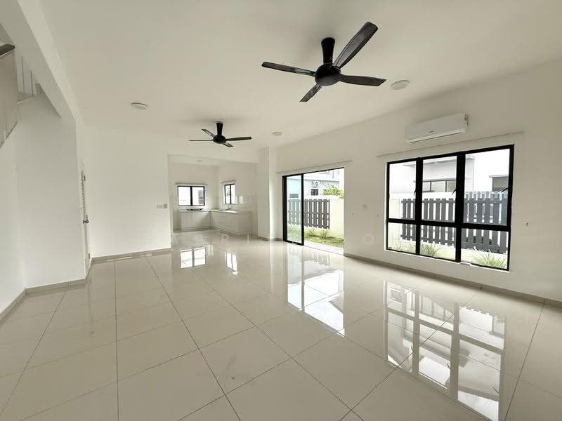 2-storey Terraced House for Sale in Setia Utama (Setia Alam) - GABRIEL GOH - Living Room - PropertyGuru.com.my