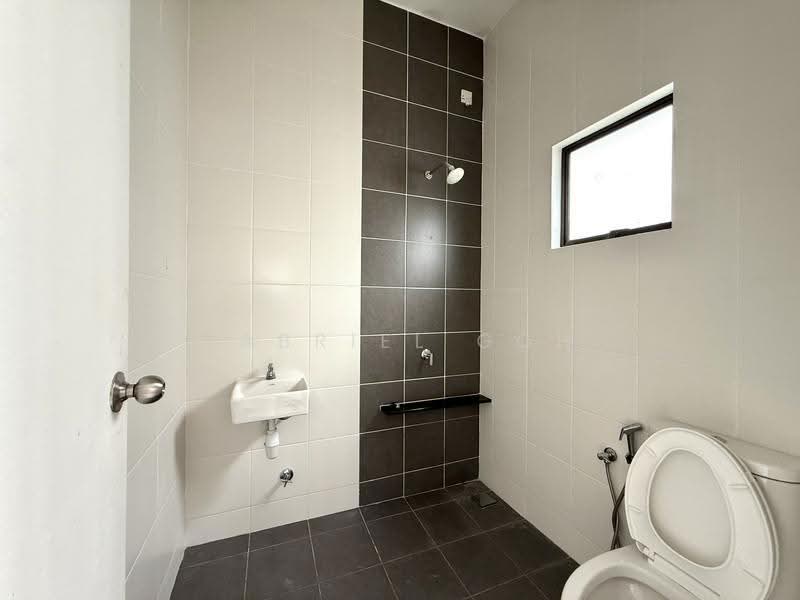 2-storey Terraced House for Sale in Setia Utama (Setia Alam) - GABRIEL GOH - Bathroom - PropertyGuru.com.my