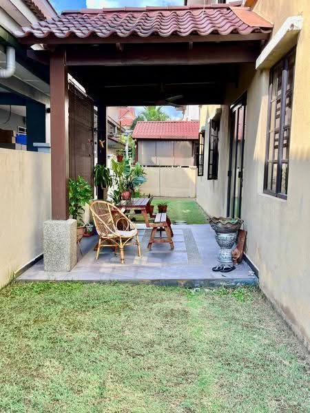 Rumah Berkembar untuk Dijual di Bandar Nusaputra (Puchong) - Kent Lee - Exterior - PropertyGuru.com.my