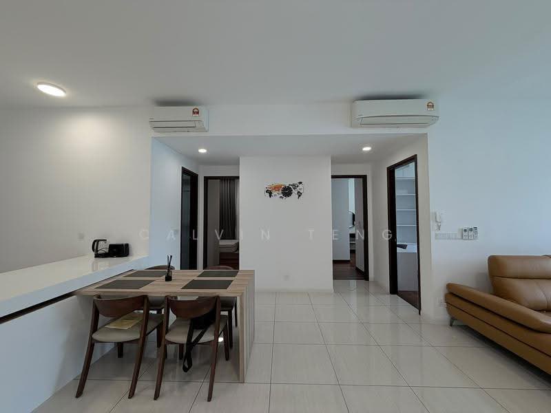 Kondominium untuk Dijual di Queens Residences Q1 @ Queens Waterfront - Calvin Teng - Living Room - PropertyGuru.com.my
