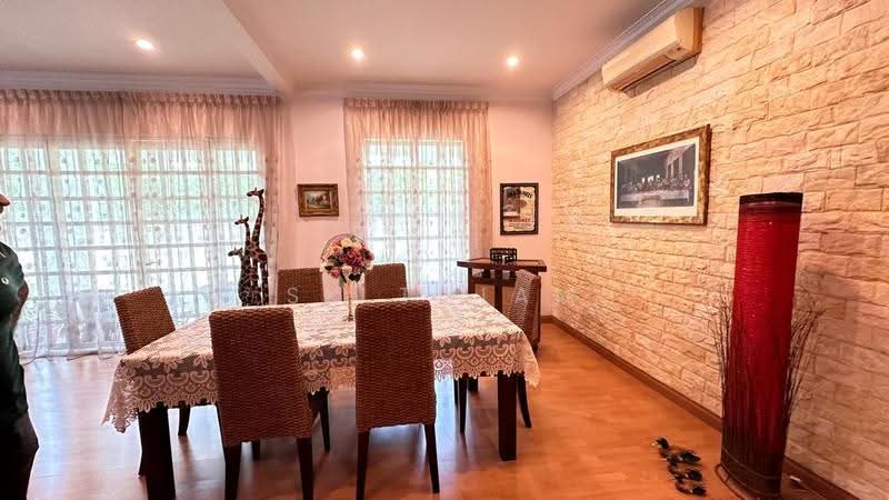 Rumah Teres 2-Tingkat untuk Dijual di Kemuning Utama (Shah Alam) - SK Thiam - Dining Room - PropertyGuru.com.my