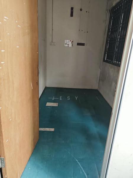 Shop / Office untuk Disewa di Taman Universiti (Skudai) - Jesy Tey - Interior - PropertyGuru.com.my