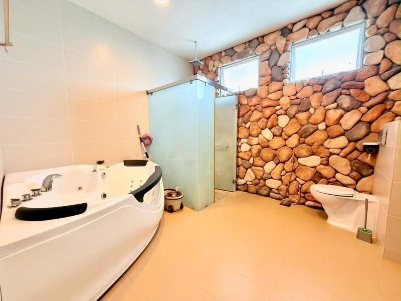 Semi-Detached House for Sale in Horizon Hills (Iskandar Puteri (Nusajaya)) - Janice . - Bathroom - PropertyGuru.com.my