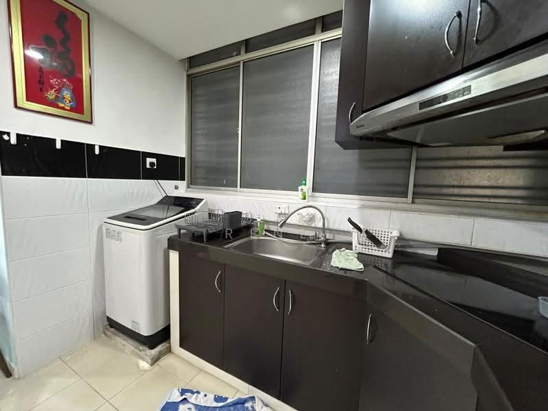 Apartment for Rent at Lake View Suites - Rene Tew - Kitchen - PropertyGuru.com.my