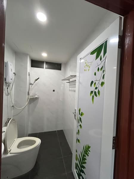 Apartment for Rent at Lake View Suites - Rene Tew - Bathroom - PropertyGuru.com.my