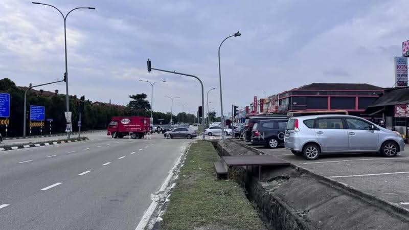 Shop for Sale in Taman Ungku Tun Aminah (Skudai) - Vera Chang - Exterior - PropertyGuru.com.my