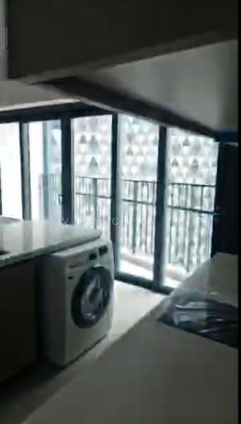 Kediaman Servis untuk Dijual di Isola - Vincent Yeoh - Balcony - PropertyGuru.com.my