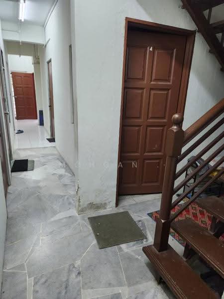 Rumah Teres 2-Tingkat untuk Dijual di Usj 1 (Subang Jaya) - Mohgan . - Entrance - PropertyGuru.com.my
