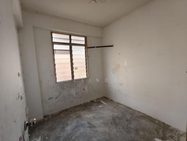 Rumah Flat untuk Dijual di Flat Taman Pelangi Indah - Melinda Ee - Interior - PropertyGuru.com.my