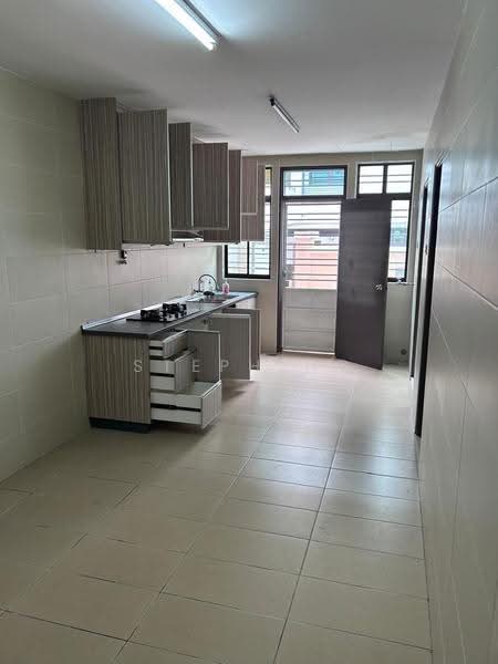 Rumah Teres 2-Tingkat untuk Dijual di Kinrara Residence (Puchong) - Steph Ng - Kitchen - PropertyGuru.com.my