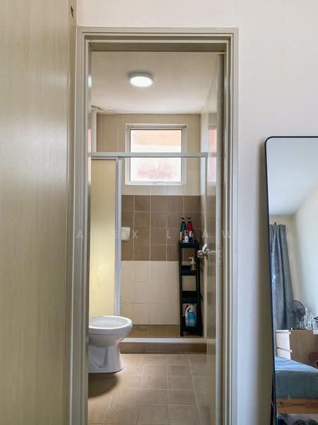 Pangsapuri untuk Dijual di Goodview Heights - Alex Leaw - Bathroom - PropertyGuru.com.my