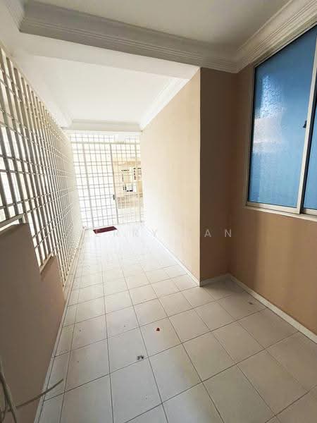Apartment for Rent at Kingfisher Series - Jerry Tan - Entrance - PropertyGuru.com.my