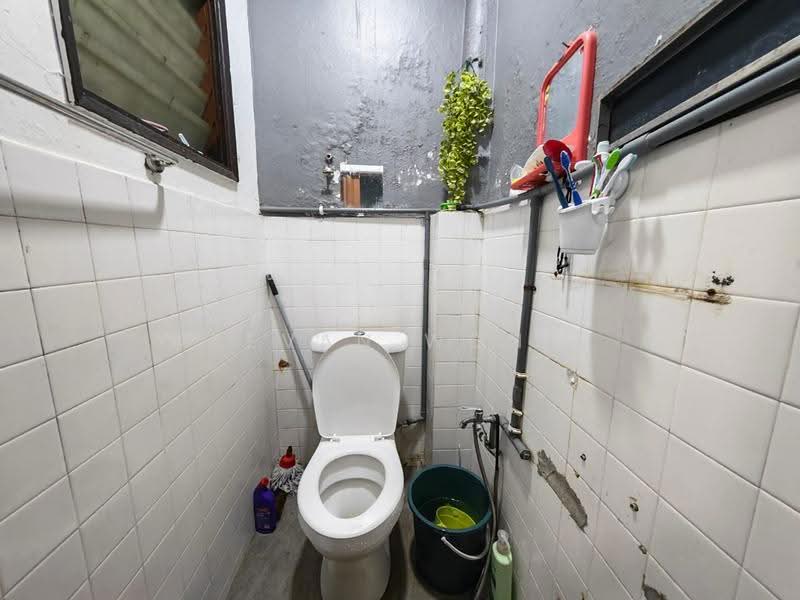 Rumah Teres 2-Tingkat untuk Dijual di Batu Caves (Selangor) - Kevan Wong - Bathroom - PropertyGuru.com.my