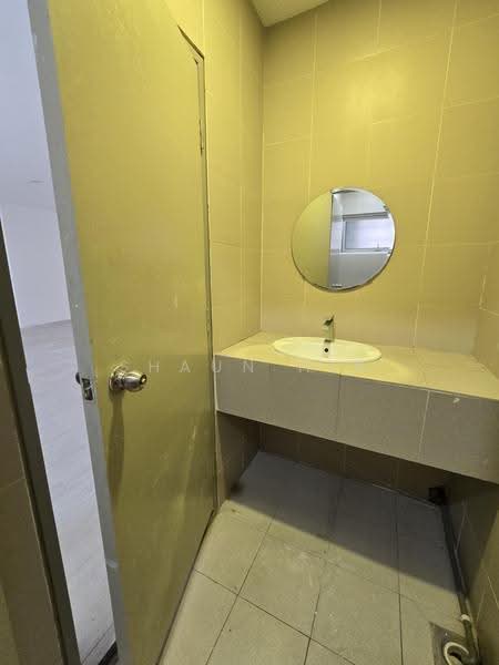 Shop / Office untuk Disewa di Dataran Ara Damansara (Ara Damansara) - Shaun Hin - Bathroom - PropertyGuru.com.my