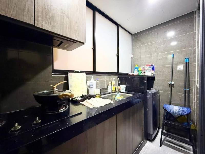 Service Residence for Rent at Southkey Mosaic - Jax Wong - Kitchen - PropertyGuru.com.my