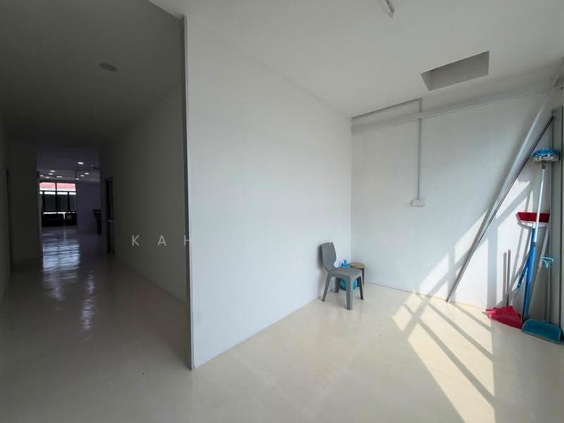 Shop for Rent in Bandar Baru Perda (Bukit Mertajam) - Kah Hui Teoh - Interior - PropertyGuru.com.my