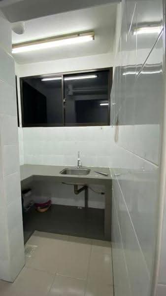 Rumah Flat untuk Dijual di Taman Daya - Jalan Nibong 28 - Daniel Yong - Kitchen - PropertyGuru.com.my