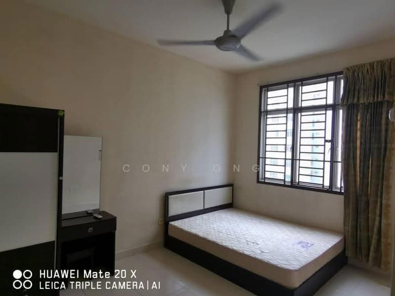 Pangsapuri untuk Dijual di Kipark Apartment - Cony Ong - Bedroom - PropertyGuru.com.my