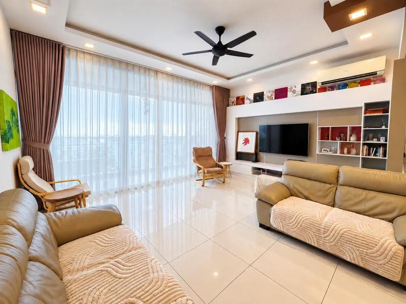 Kondominium untuk Dijual di The Light Collection III - Billy Teh - Living Room - PropertyGuru.com.my