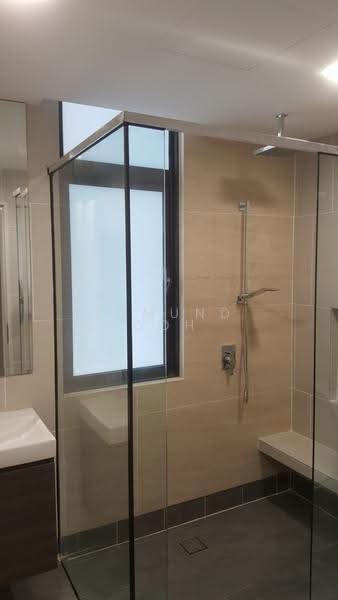 Kediaman Servis untuk Dijual di Verde - Edmund Goh - Bathroom - PropertyGuru.com.my