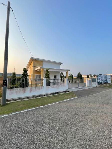 Bungalow House untuk Dijual di Kluang (Johor) - Ivy Chow - Exterior - PropertyGuru.com.my