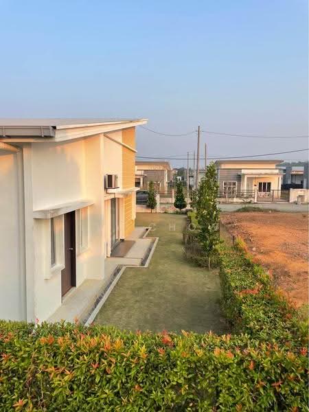 Bungalow House untuk Dijual di Kluang (Johor) - Ivy Chow - Exterior - PropertyGuru.com.my