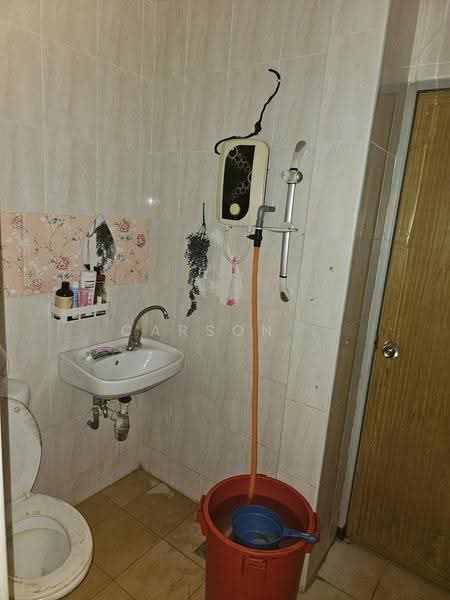 Rumah Teres 2-Tingkat untuk Dijual di Taman Daya (Johor Bahru) - Carson . - Bathroom - PropertyGuru.com.my