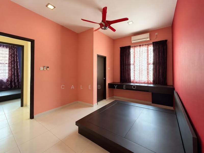 Semi-Detached House for Sale in Bandar Seri Alam (Masai) - Caleb Yeo - Bedroom - PropertyGuru.com.my